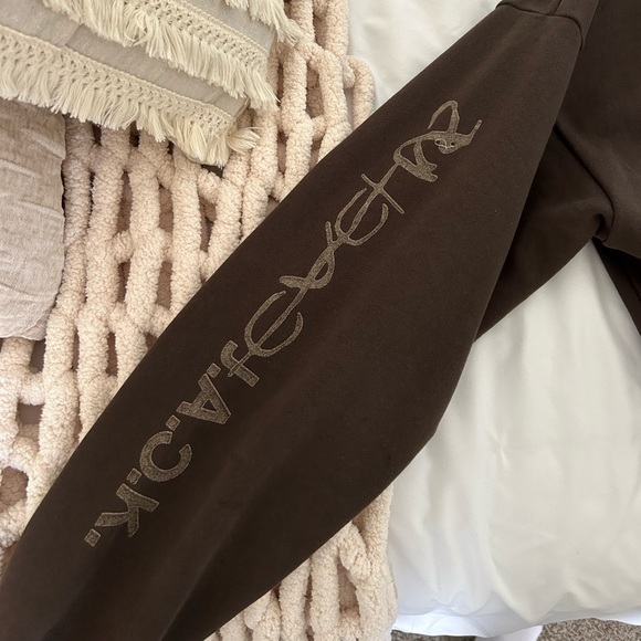 CACTUS JACK TRAVIS SCOTT REVERSE DOG ZIP UP HOODIE. WORN ONCE - Picture 4 of 6